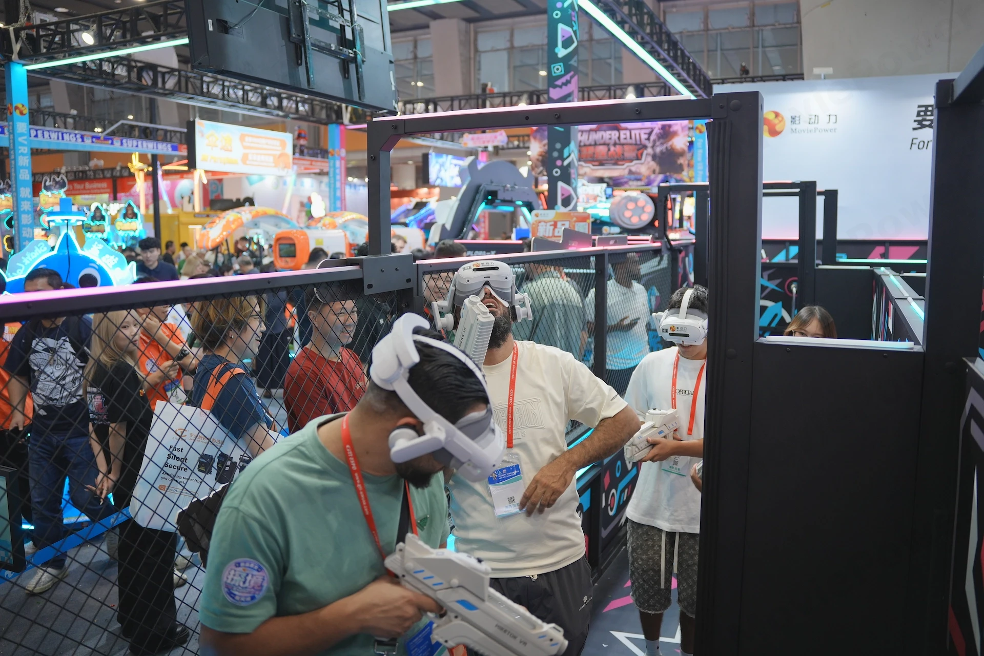 vr-explora-x-case-12